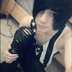 Jakey / real / 16 / gay / single / hmu...