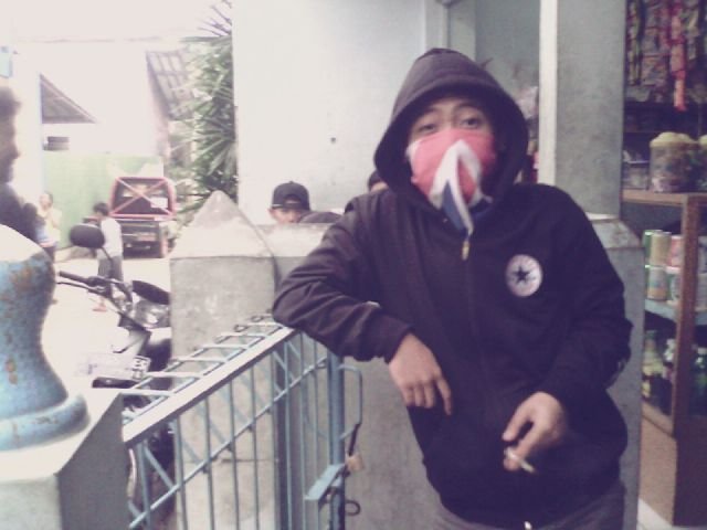VISKAR- Salam jiwa biru•