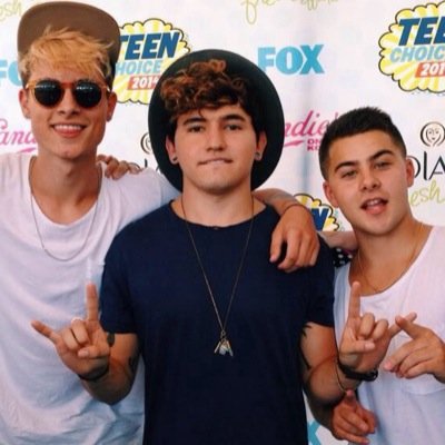 FOLLOW @5saucexlife for a Dm to @jccaylen ill spam your user dont lie please