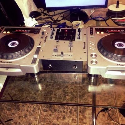 399042d906ab4d1's profile picture. 