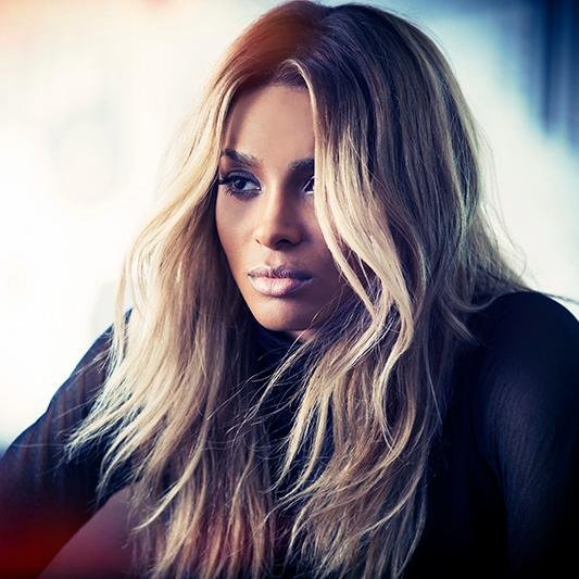 MsClawdiaWolf's profile picture. Older sister to @MsClawdeen, @MsHowleenWolf, @TheClawdWolf and just a /few/ more..  [RP MH MP]