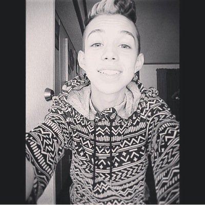 new Twitter 
follow Me Cuties 
ig @mannyy.ox ❤️