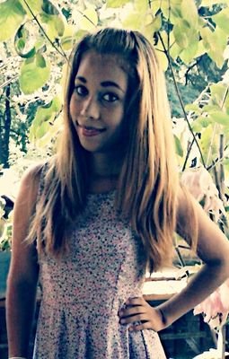 de L.A,18 años,amo a @luiscoronel281 ,amo @esteban_brv ,amo a @llandel_malave @juanlmorera soy wisinyandelera, instagram @melis_yandel