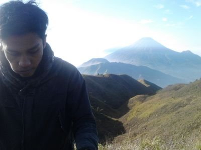 Taufiqqdk's profile picture. Brokeupsss... | Senirupa rupaan