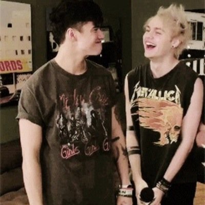Follow @1975clifford__ for a follow back