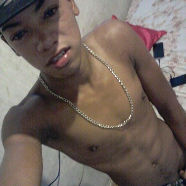 NO TENGO NOVIA SOLO AMIRAS QUE ME QUIEREN MAS DE LO NORMAL    mira pa mi coro :D Swagger ForLife