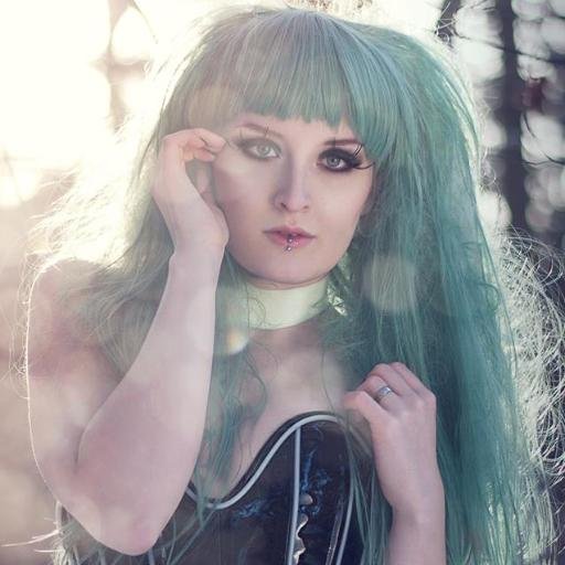 I'm a composer currently working in the fields of contemporary classical music and dark electro-acoustic ambient music.
