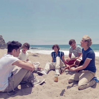 Can you please follow @LovingMyNialler and not this acc? :)