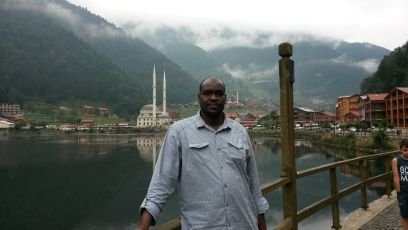 ‏‏‏‏‏عندما تشير بإصبع يدك نحو شخص تنتقده
فلا تنسى أن هناك  ثلاثة أصابع  بيدك أيضًا تشير نحوك أنت.
( قـبل أن تـصـف الـنـاس .انـظـر لـنـفـسـك )
الشباب عشقي⚽️