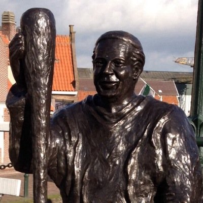 Sinds 12-10-2013 ben ik weer terug op de Middendam. Ik ga graag met je op de foto en geef je ondertussen wijze raad.