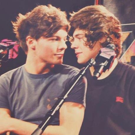 If you were guessing if I was just some highschool fangirl who believes in Larry and thinks One Direction is life...then yeah you're right..
Oct. 1st baby
