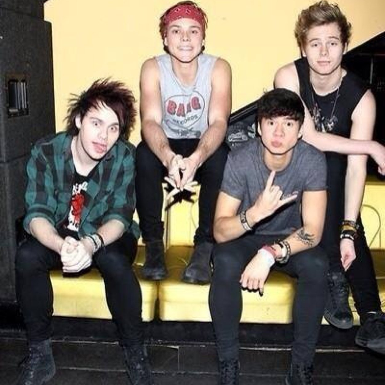 5sexedits's profile picture. Hi! If you want an edit just ask me and I will do it , I do also One direction :D