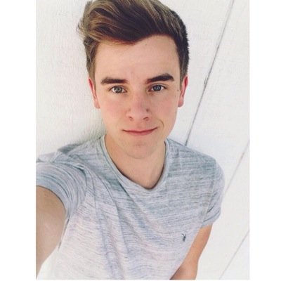 hugginfranta's profile picture. free follow from @caylenzcloud :)