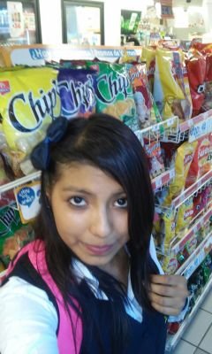 soi super linda ..si no me cres compruebalo