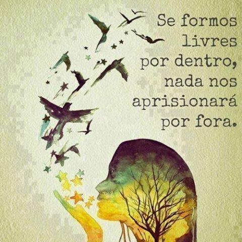 Deus conhece tudo, sabe o mais profundo o mais 
intimo do meu coração, eu sou imperfeita tenho os meus defeitos ...♪