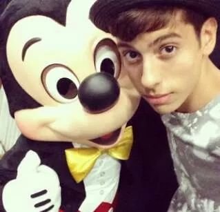 javiihunter200's profile picture. hola soy javiera me gusta matt  , sammi , kako  y cher y ojalas que me sigan  es mi sueño