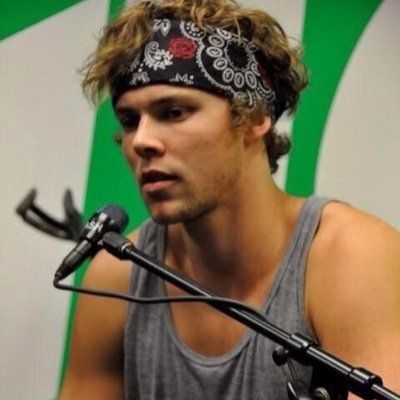 FOLLOW @calumshotcakes PLS IFB JUST ASK