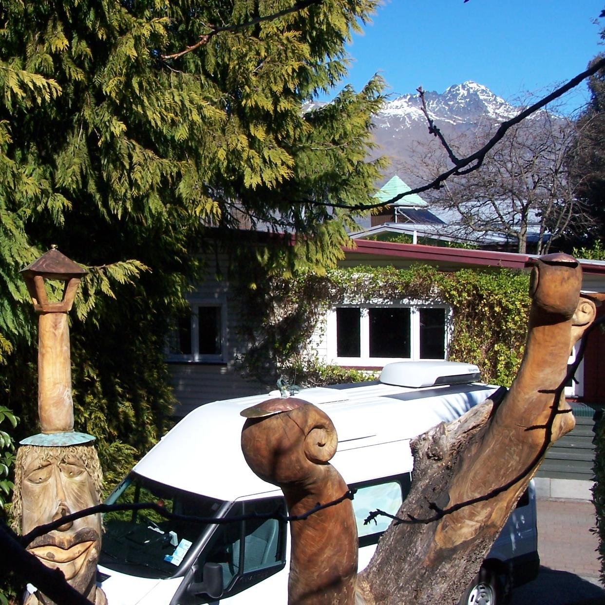 A Holiday Park in Queenstown, New Zealand, 4 minutes walk to the town centre, with campervan sites and a variety of accommodation in a pretty garden setting.