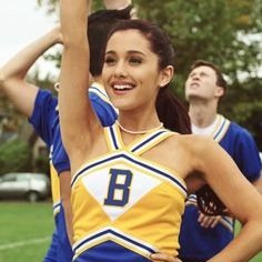 MermaidArielDC's profile picture. i'm Ariel. I'm a cheerleader. I can sing. Junior.