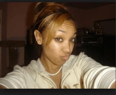 I am 27 single  Ariesbaby classof2006✏