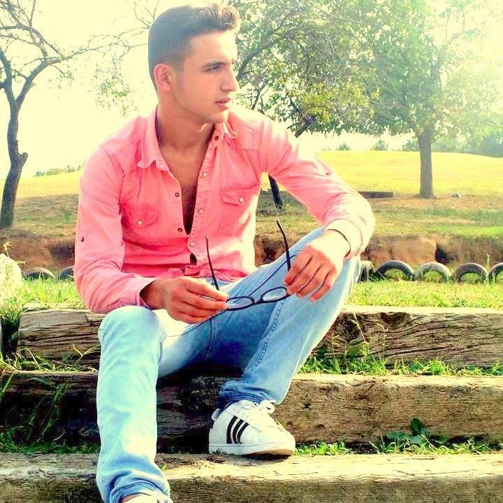 YASSEEENNNN's profile picture. 