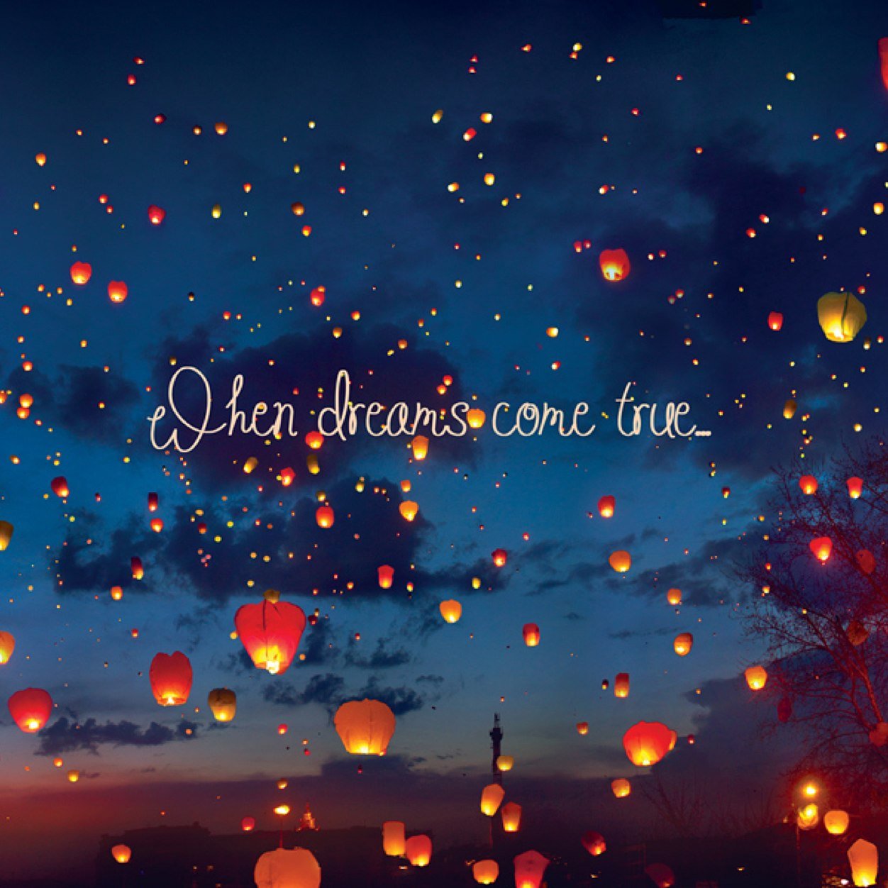 monnielife's profile picture. 