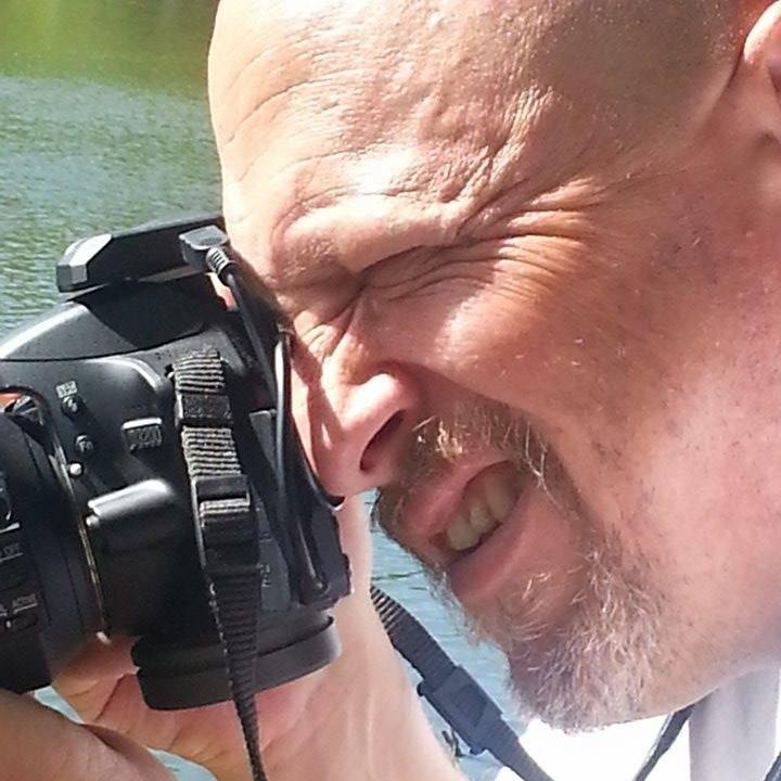 Amateur photographer of wildlife, nature, landscapes. Nikon user. Former resident of New England.