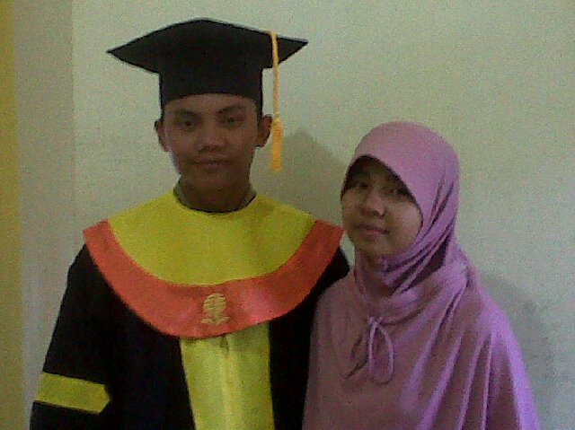 Bissmillahirahmanirahm..Ya Allah selamatkan aku dunia akhirat dan jadikan aku wanita shalihah dengan segala kehilapan dan kekuranganku..Amin Ya Rabbalalamin