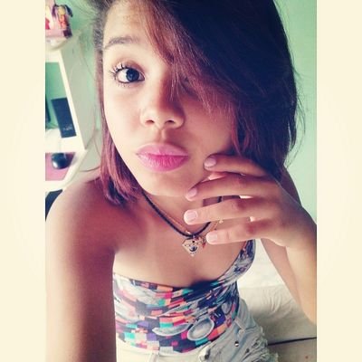 sou ignorante e grossa então se vier falar dos meus amores já sabe né   One direction minha vidaaaa ❤