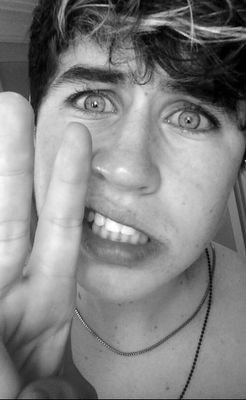 RT my Tweets and I might DM you from my main: @nashgrier