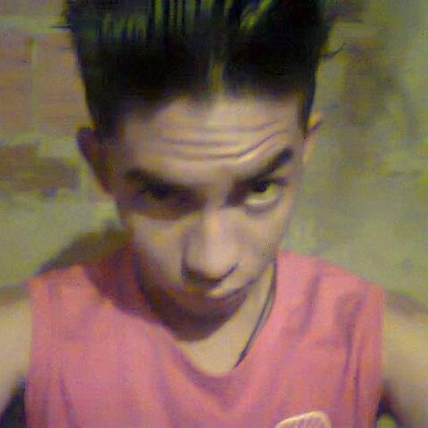 Tenho 16, gosto de sharigans ;3 e meu sonho é virar hokage!