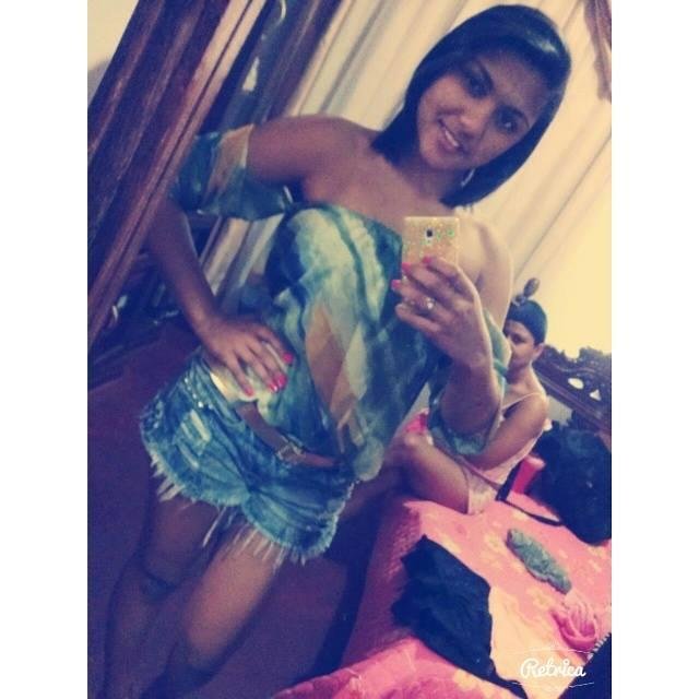 Tαlvez eu sejα α solução dos sєus problemαs oυ tαlvez um problemα αindα mαior ..
 Só depende de vooce.  :P