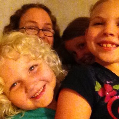 momistheboss's profile picture. 