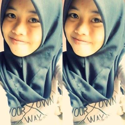 dinda ayu {}