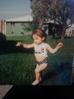 no_elles's profile picture. I love Jesus, I love people, I love music and language, I LOVE LIFE! I left a piece of my heart in El Slavador.