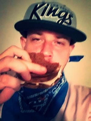 KNOWN FOR THE HIT SINGLE #LIGHTSWITCH W/ LIL PICKLE & SLOPPY JOE.      http://t.co/XOkO9HrSTj