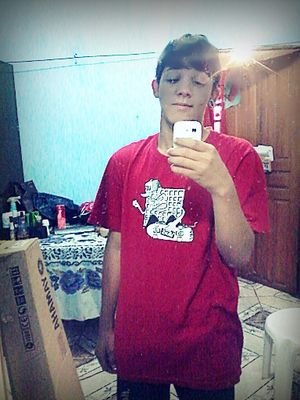 Você é assim, um sonho pra mim, quero te encher de beijo, so penso em você desde o amanhecer até quando eu me deito ♪ Eu amo muito você meu principe シ♕♡