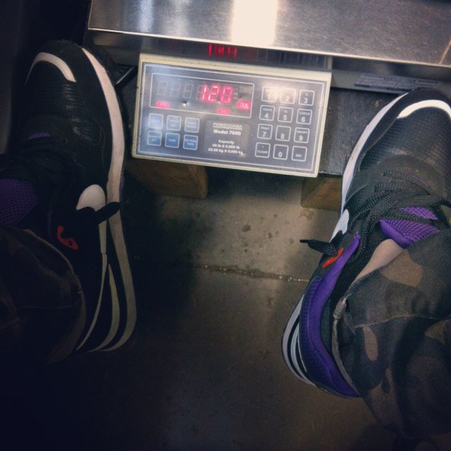 beat maker/ sample shuffler /marijuanasnob/ rapper/fingerflipper/ producer/ pisces/ left handed/ tea freak/fashion stylist