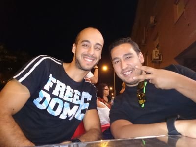 me gusta el futbol,karate,paddell,elcine,la musica,MMA,etc...