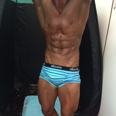 19 year old bodybuilder/personal trainer! 
93kg and climbing!!