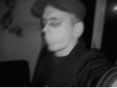 only2b's profile picture. 