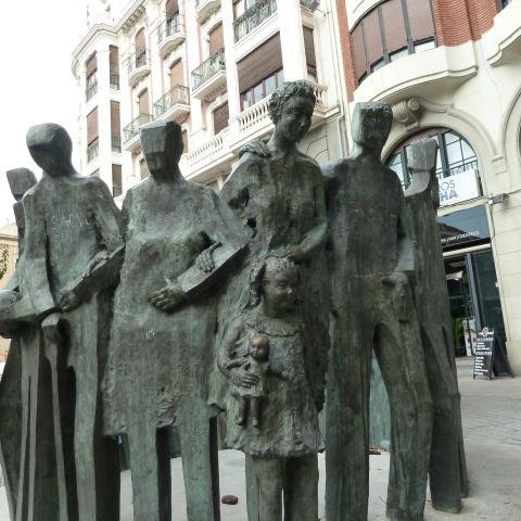 wwwpaparajote's profile picture. La paginaweb oficial de la comunidad judia de murcia españa.Welcome the centre of murcia an israel http://t.co/Ghl3r1zX8q