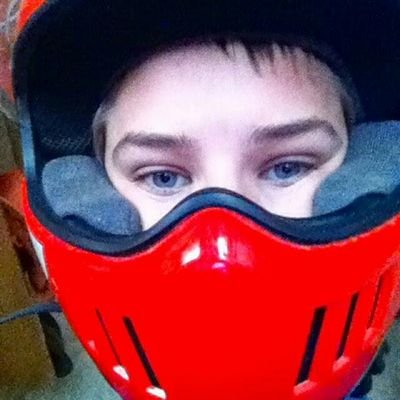 androiduser1999's profile picture.