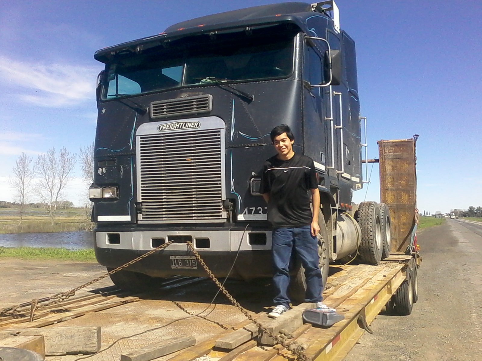 TulianNestor's profile picture. 