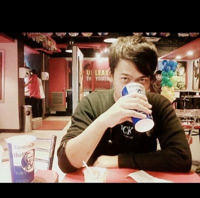 0b557bec8cad49a's profile picture. tak kan mengalah dan tak akan menyerah