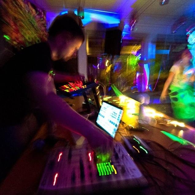 Physicist, consultant, part-time psy-trance music producer. Originally from 🇺🇦, based in 🇩🇪. Check out my music using the link below!