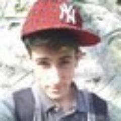 Belki haziran da mavi benekli çocuksun