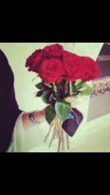 ‏طالبة طب أسنان / في خبايا هدوئي ضجيج لا يسمعه غيري لذاا يُقال عني غامضه ولأن الغموض في نظري حياة ... عششقت تلك الحياه ツ