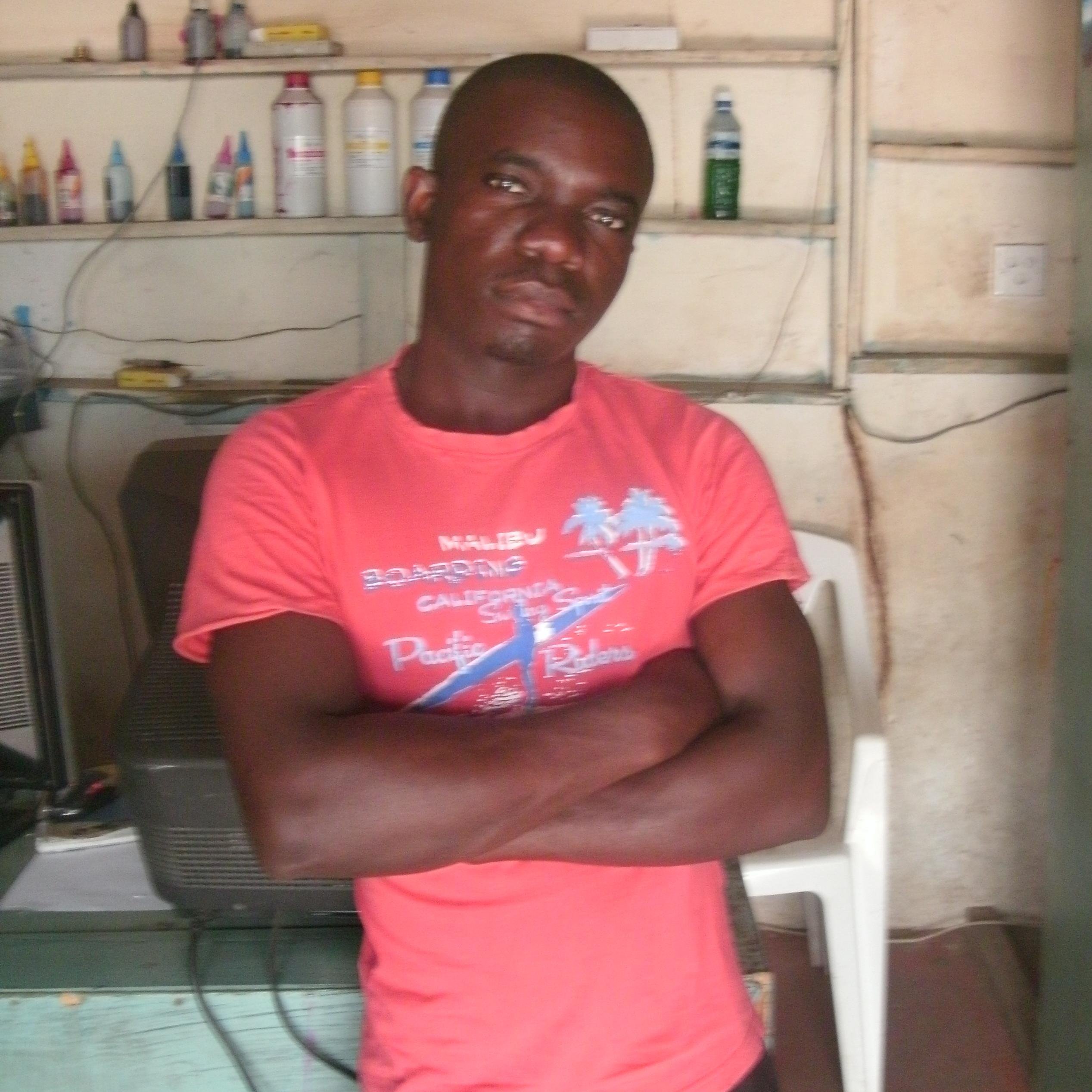 C.E.O at Digital Premier Entertainment'
I.T Consultant, Web Designer, Graphic Designer, Video shooting & Editor.