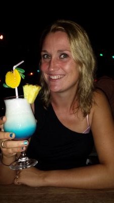 hexie1705's profile picture. Live the life you love, love the live you life!